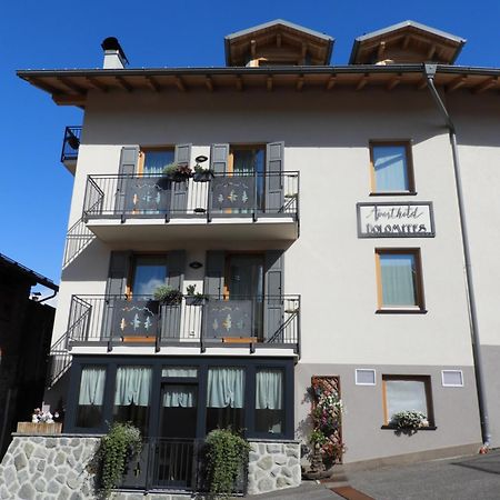 Aparthotel Dolomites Living&Relax Commezzadura Dış mekan fotoğraf