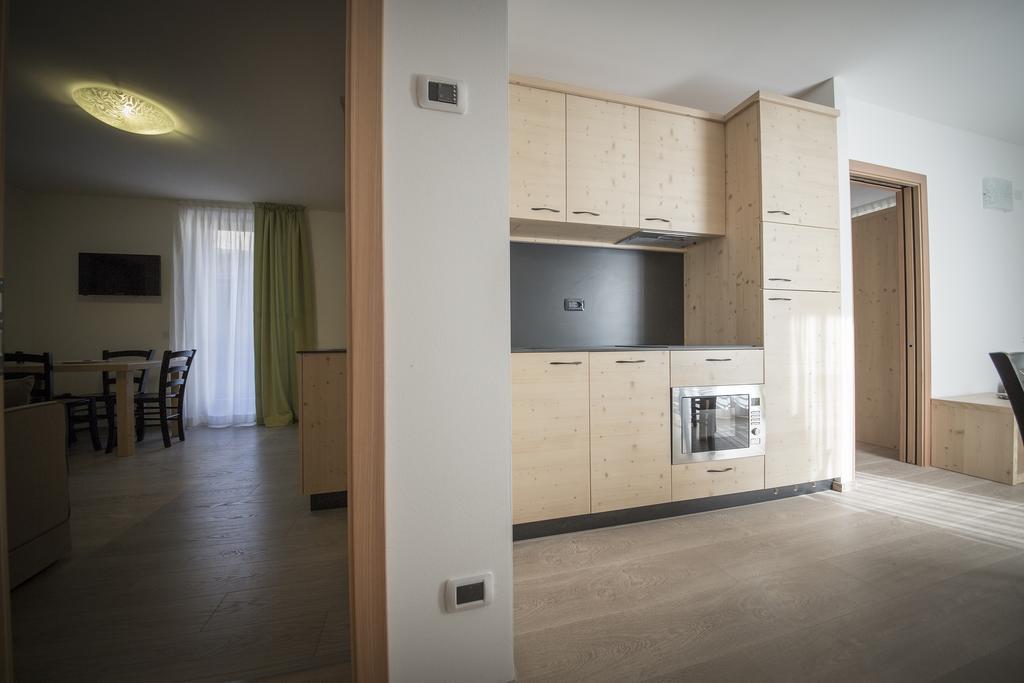 Aparthotel Dolomites Living&Relax Commezzadura Dış mekan fotoğraf
