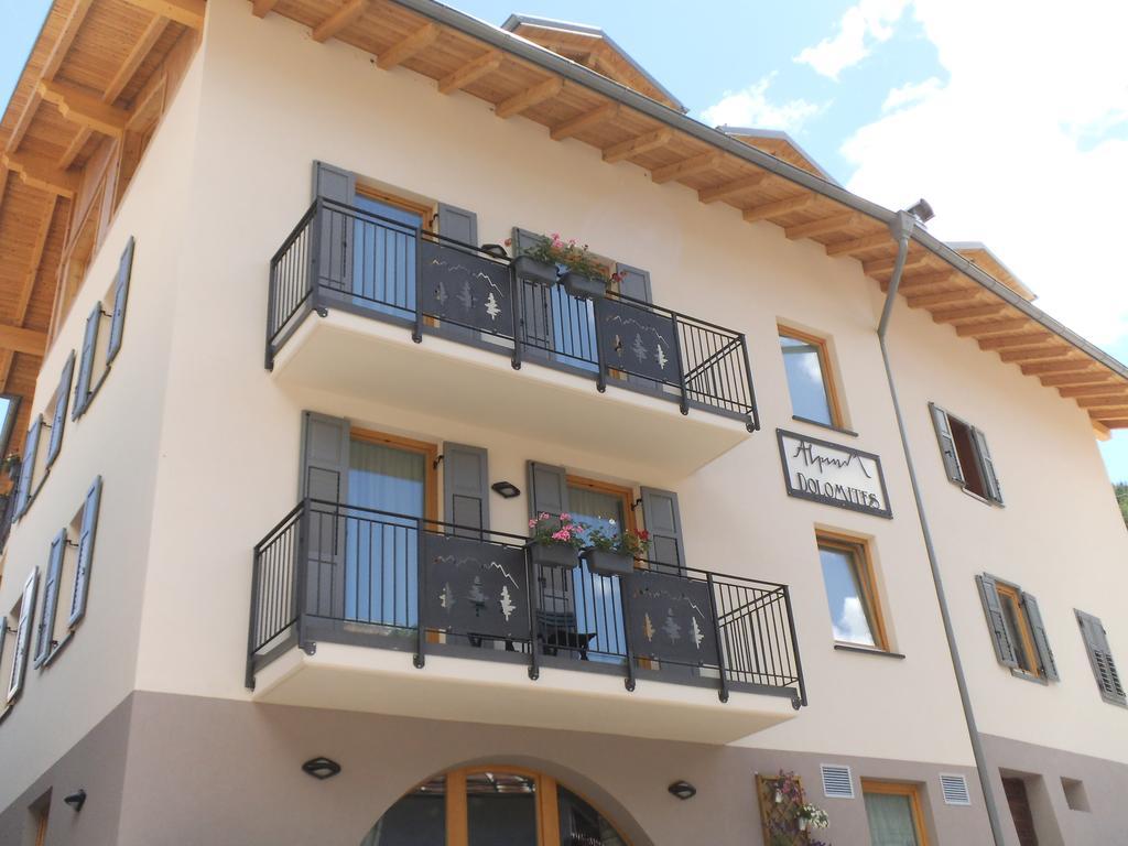 Aparthotel Dolomites Living&Relax Commezzadura Dış mekan fotoğraf